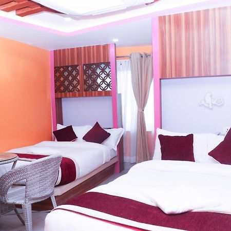 Om Tandoori Hotel 加德满都 外观 照片